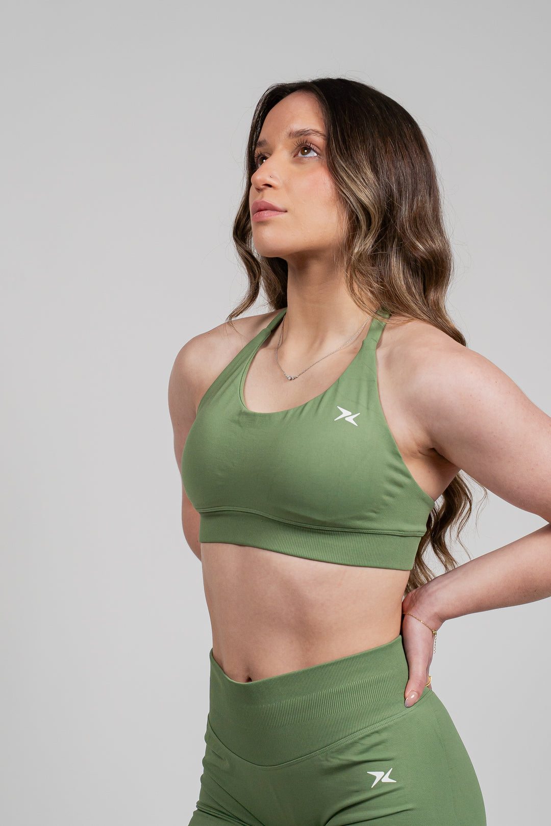 Sculpt Halter Top - Verde Oliva
